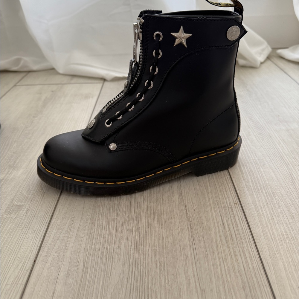 Doc Marten x Schott rare collab unisex boot - Picture 4 of 7